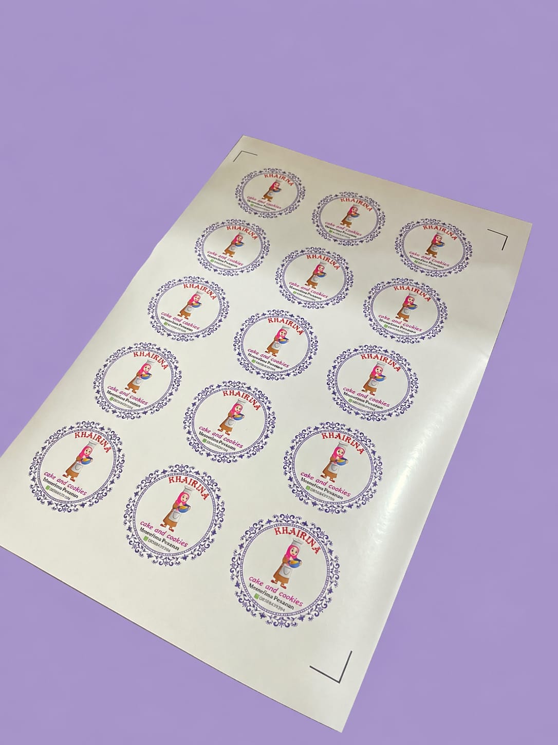 Stiker vinyl custom tahan air finishing glossy