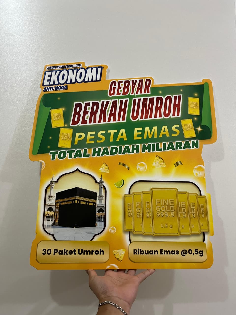 Stiker albatros custom cetak warna tajam